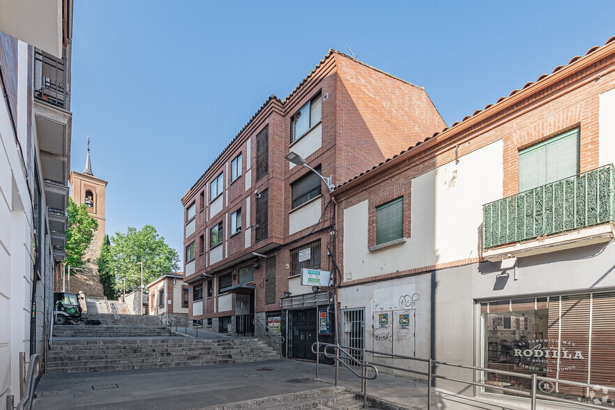 Retail in Las Rozas de Madrid, Madrid for lease - Building Photo - Image 1 of 2