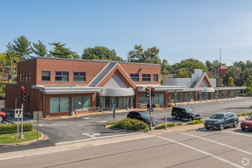 8211-8221 Clayton Rd, Saint Louis, MO for lease - Primary Photo - Image 1 of 7