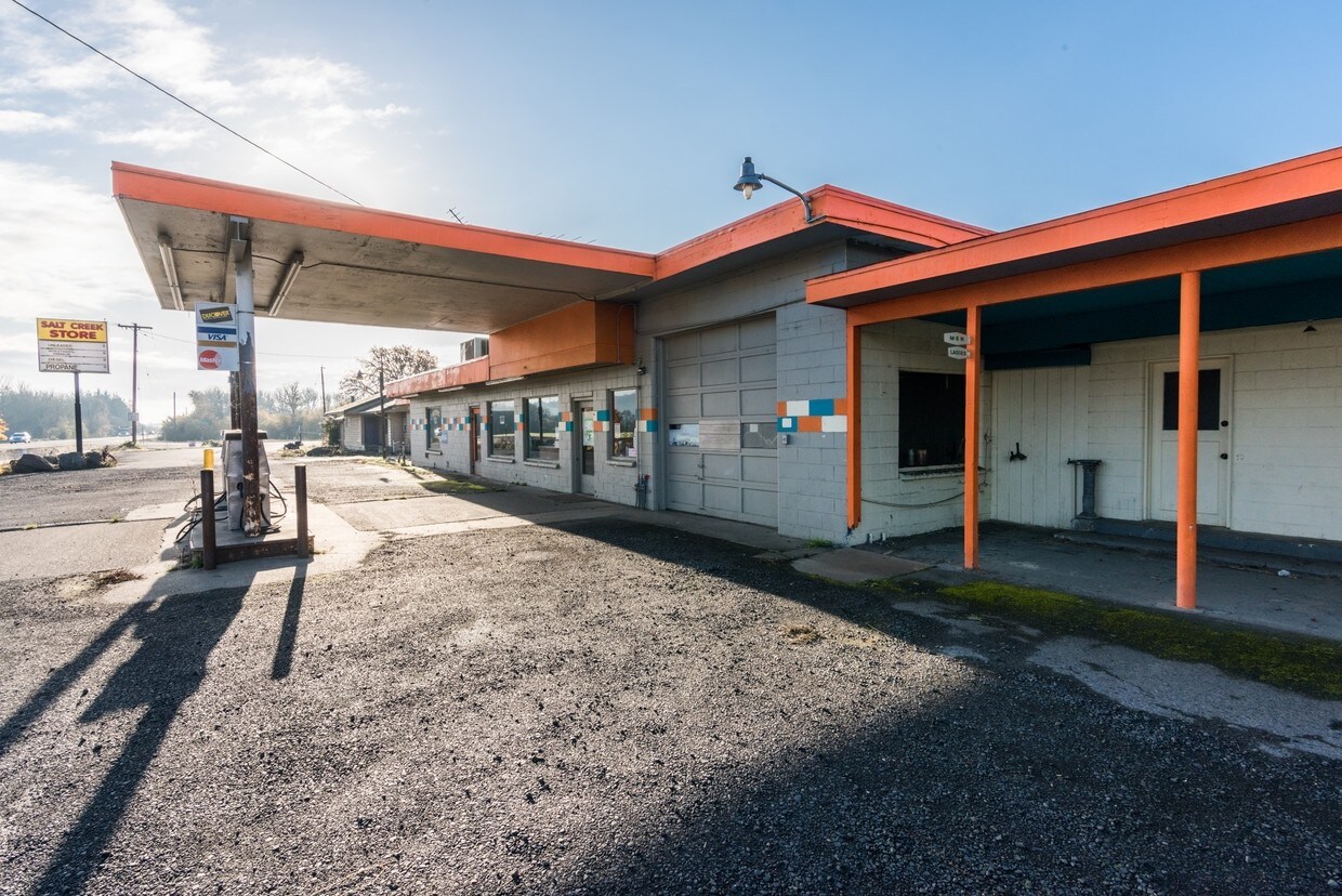 15800 Highway 22, Dallas, OR for sale Building Photo- Image 1 of 1
