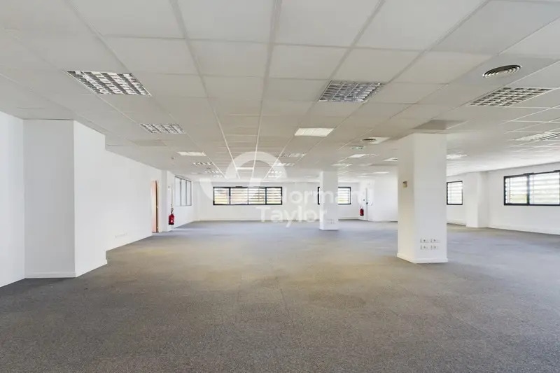 Office in Montpellier for lease Building Photo- Image 1 of 11