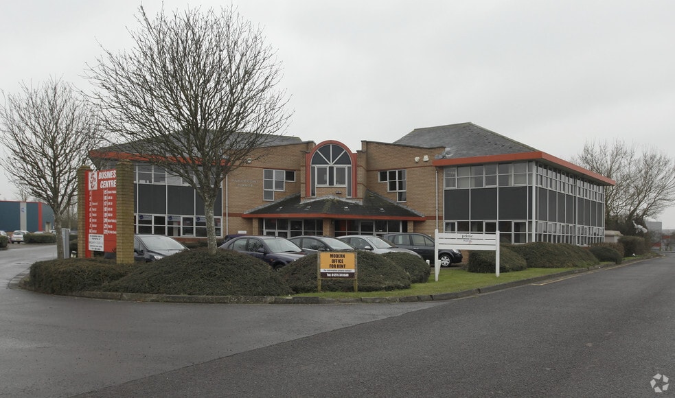 1 Concorde Dr, Clevedon for sale - Primary Photo - Image 1 of 1