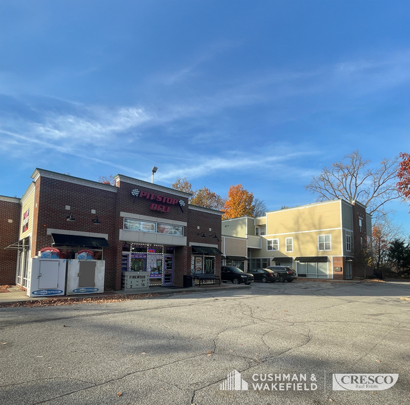 19601-19621 Puritas Rd, Cleveland, OH for lease - Building Photo - Image 1 of 7