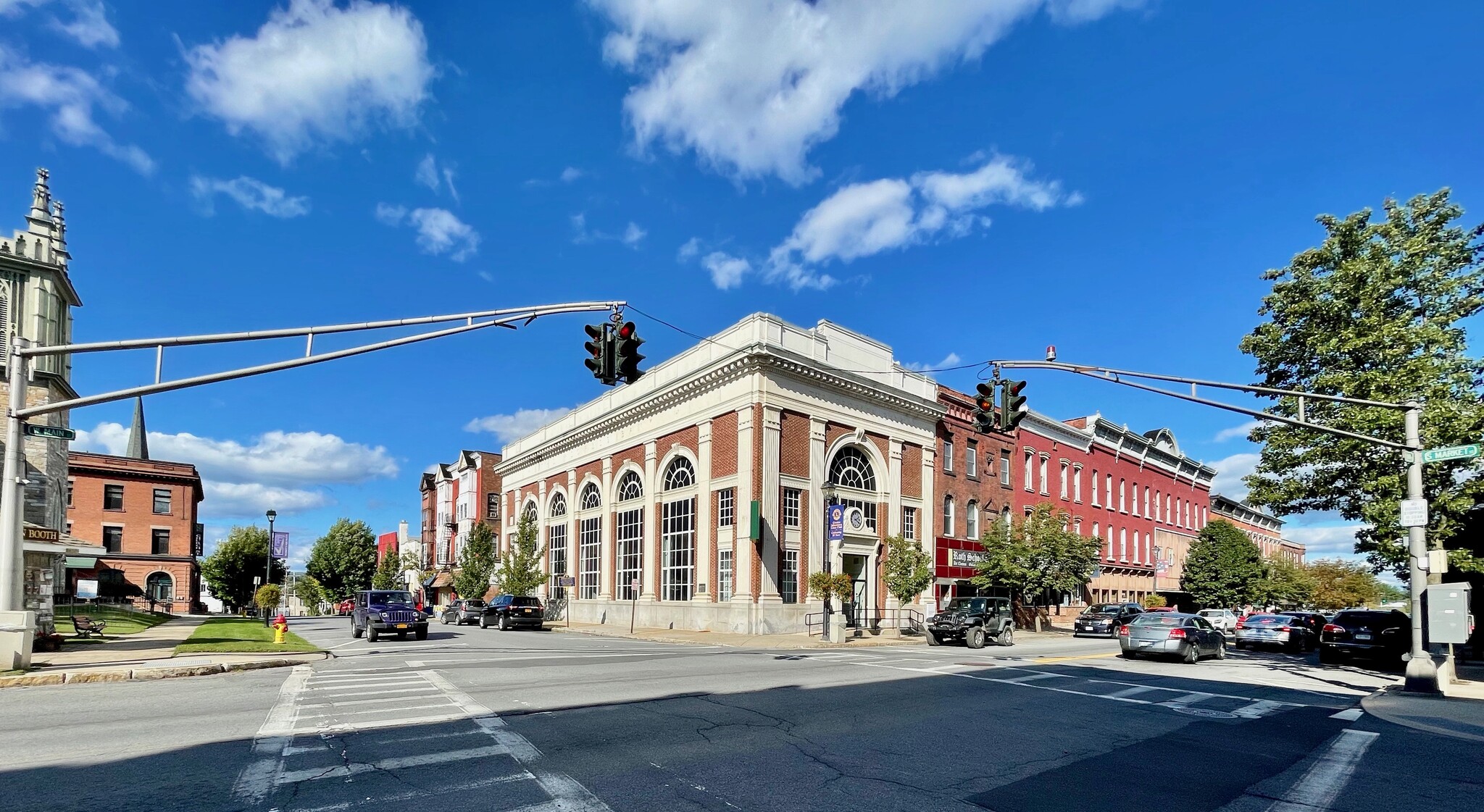 51 W Main St, Johnstown, NY for sale Primary Photo- Image 1 of 2