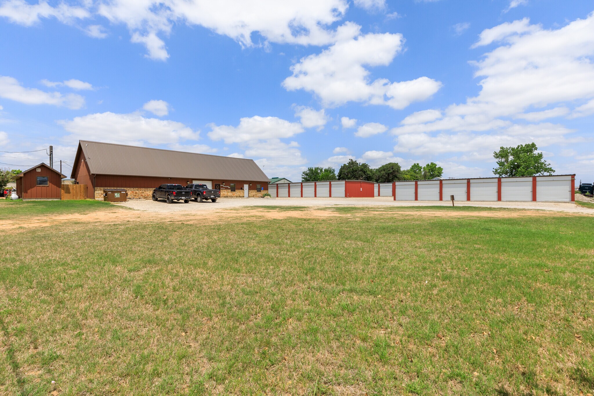 738 Brehmer Ln, Fredericksburg, TX for sale Building Photo- Image 1 of 1