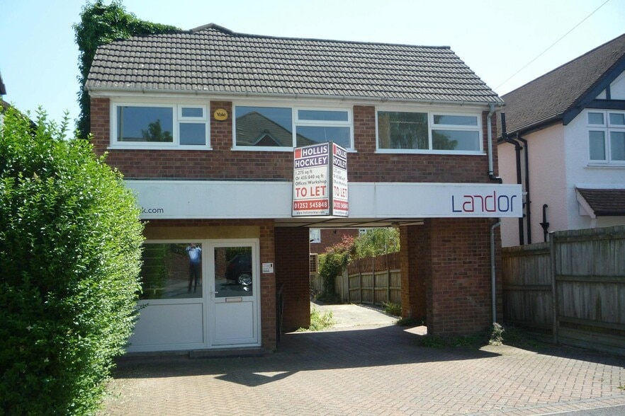 51 Clarence Rd, Fleet for lease - Primary Photo - Image 1 of 5