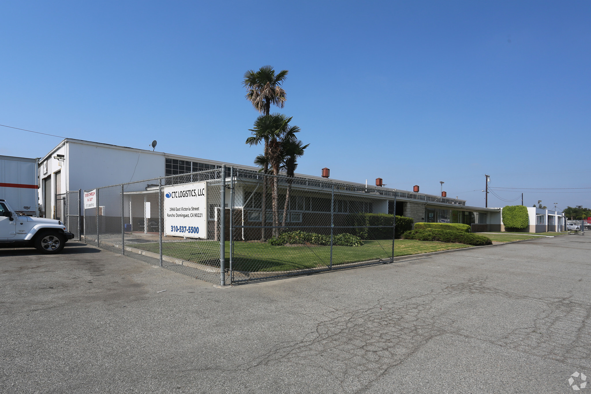 2966 E Victoria St, Compton, CA for lease Primary Photo- Image 1 of 11