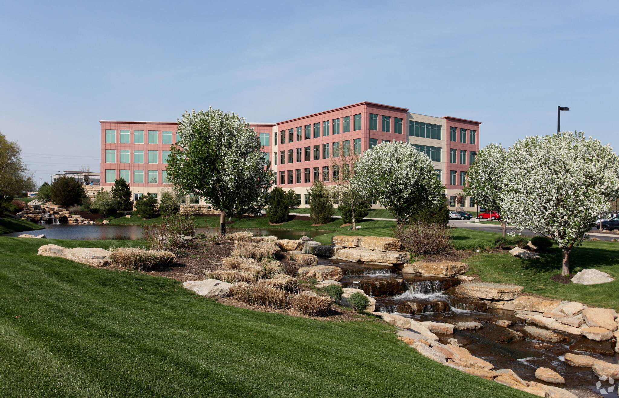 9755 Ridge Dr, Lenexa, KS for sale Building Photo- Image 1 of 1
