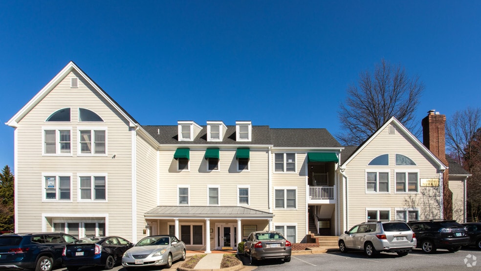 10520 Warwick Ct, Fairfax, VA for lease - Building Photo - Image 3 of 4
