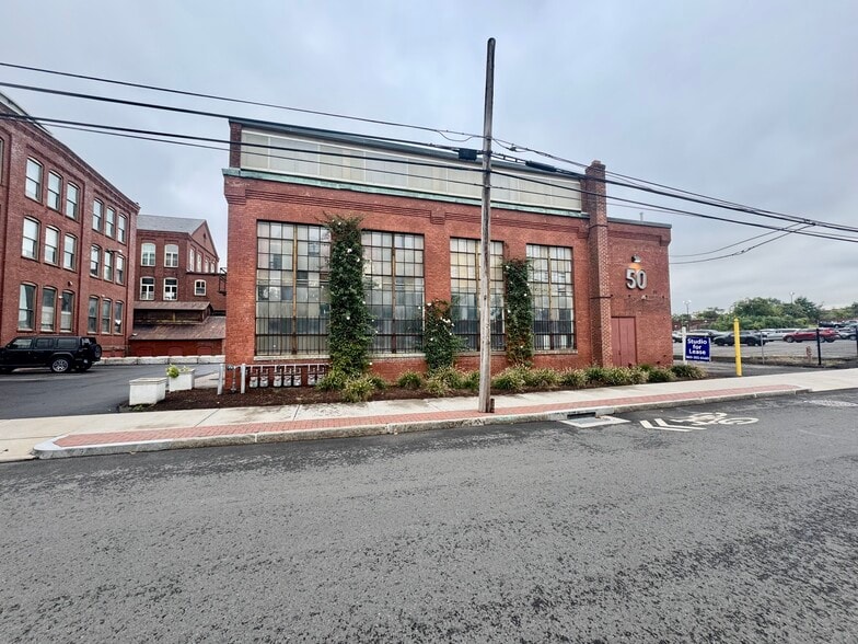 50 Bartholomew Ave, Hartford, CT for lease - Building Photo - Image 1 of 13