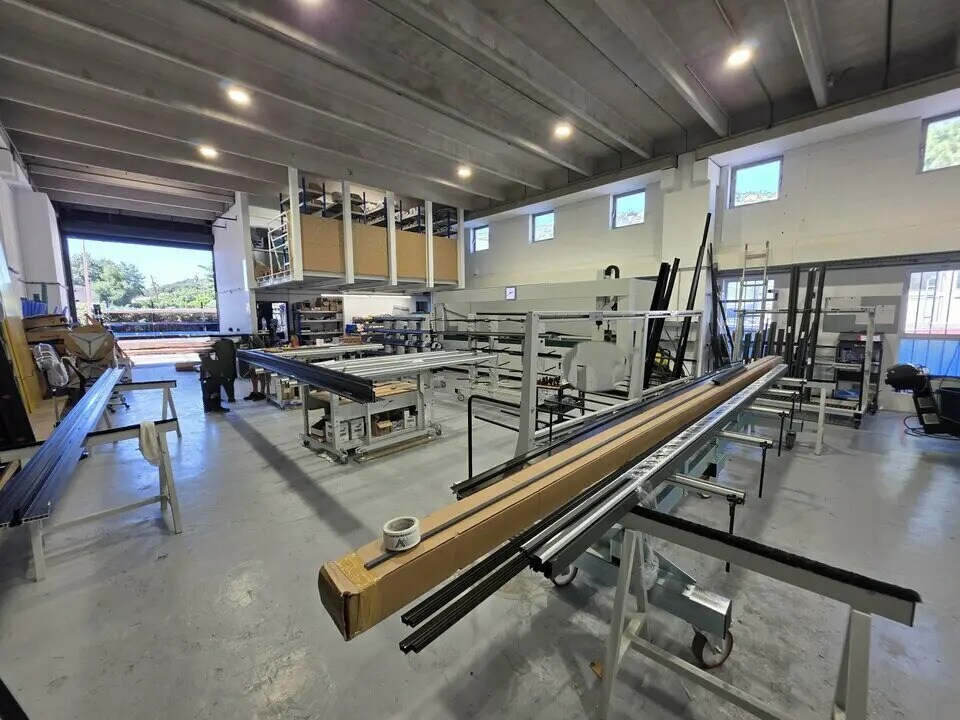 Industrial in Saint-Laurent-du-Var for lease Interior Photo- Image 1 of 9