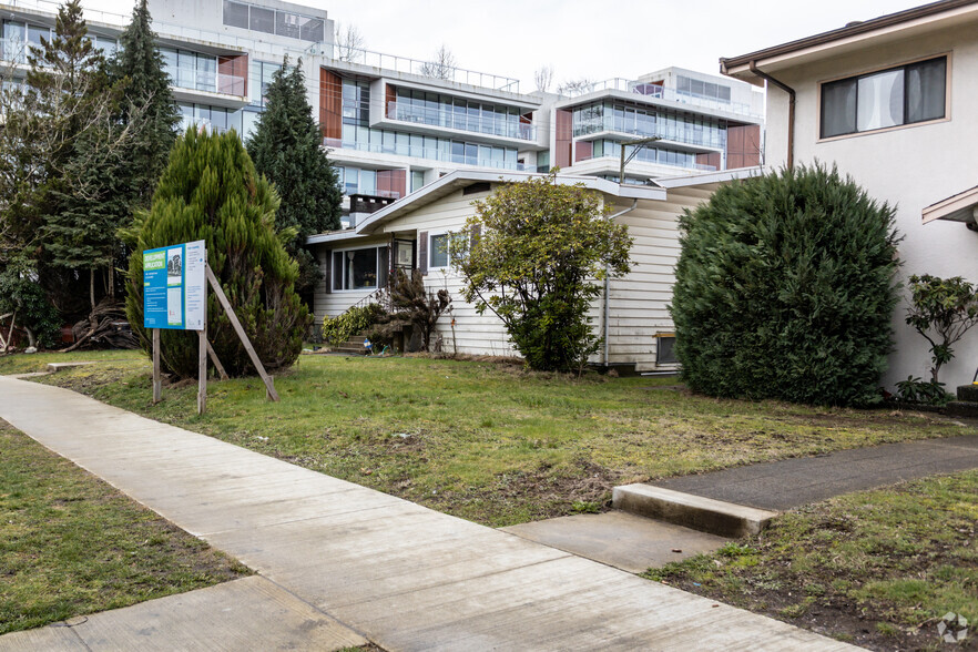 5589-5661 Baillie St, Vancouver, BC for sale - Primary Photo - Image 1 of 2