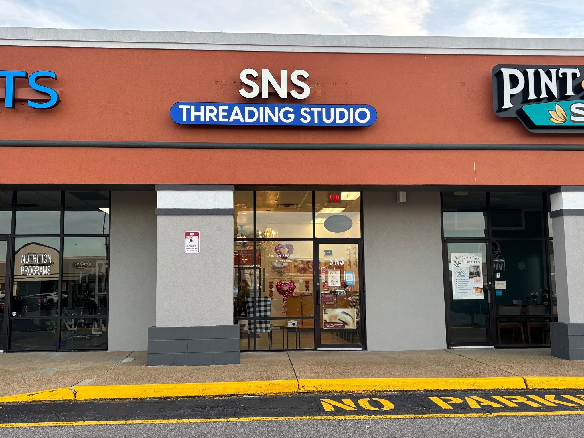2701-2736 N Mall Dr, Virginia Beach, VA for lease Building Photo- Image 1 of 5
