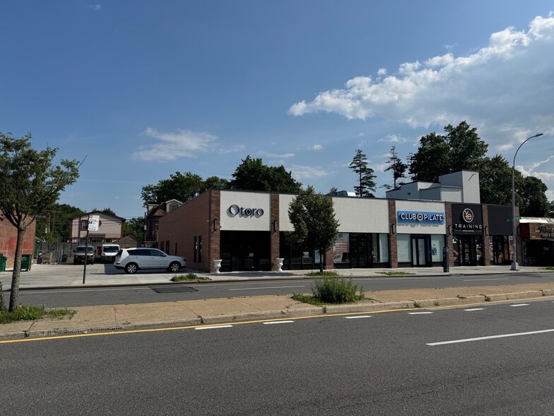 17924 Union Tpke, Fresh Meadows, NY for sale - Building Photo - Image 2 of 6