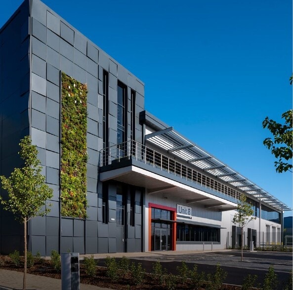 White Hart Ln, London for lease - Building Photo - Image 1 of 14