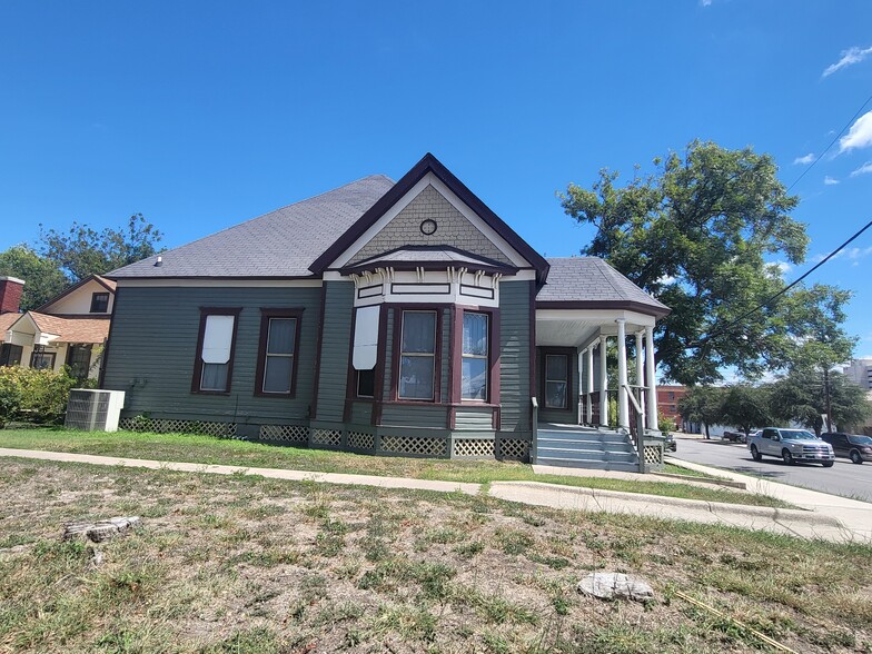 312 W Adams Ave, Temple, TX for sale - Building Photo - Image 2 of 9