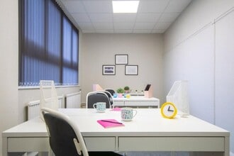 Wilsons Park, Manchester for lease Interior Photo- Image 2 of 4