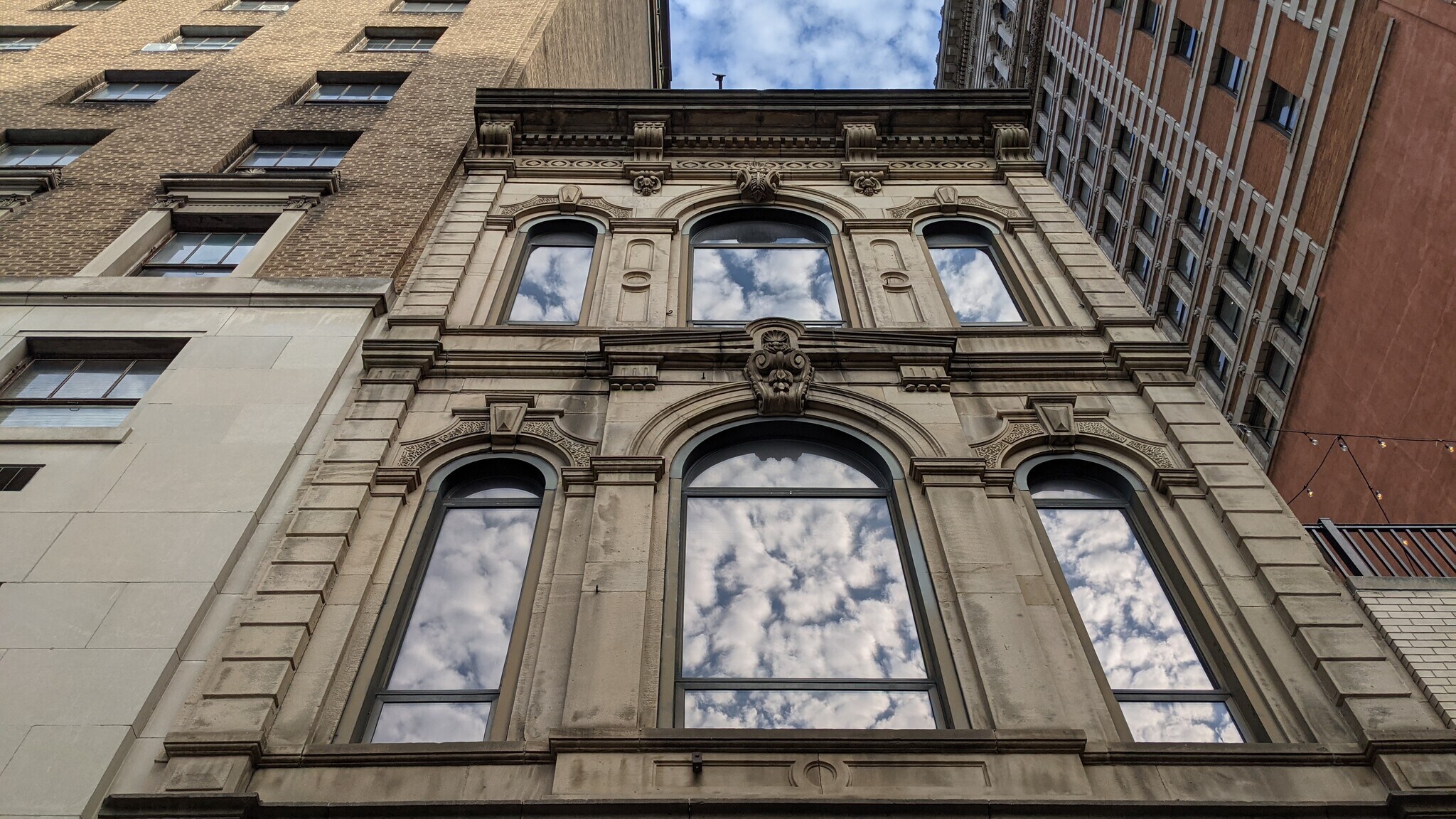 241 Fourth Ave, Pittsburgh, PA for sale Building Photo- Image 1 of 1