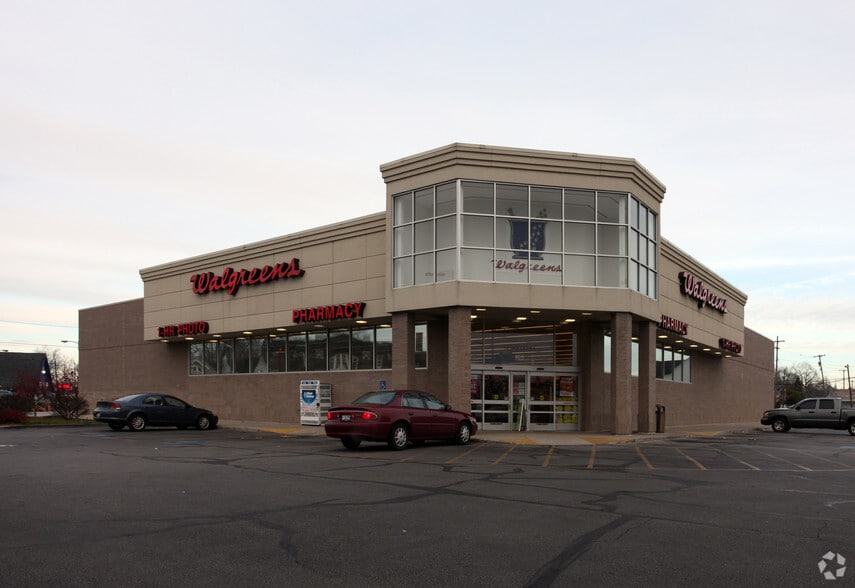 Walgreens Portfolio portfolio of 2 properties for sale on LoopNet.com - Primary Photo - Image 3 of 3