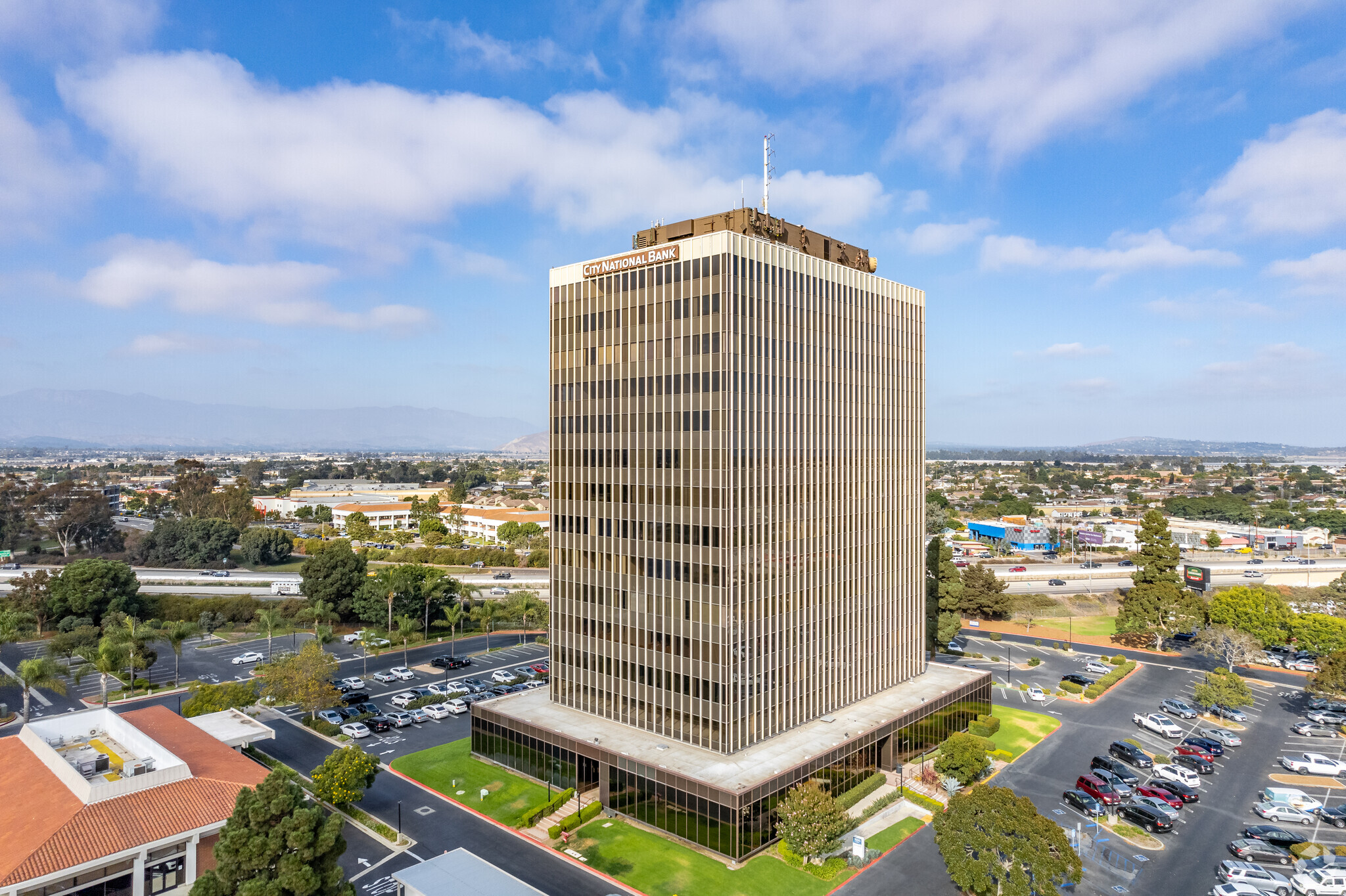 500 E Esplanade Dr, Oxnard, CA for sale Primary Photo- Image 1 of 1