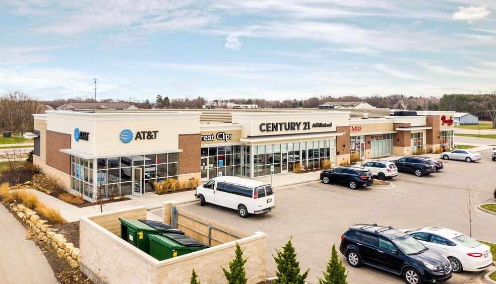 2400 State Road 138, Stoughton, WI for sale - Building Photo - Image 1 of 5