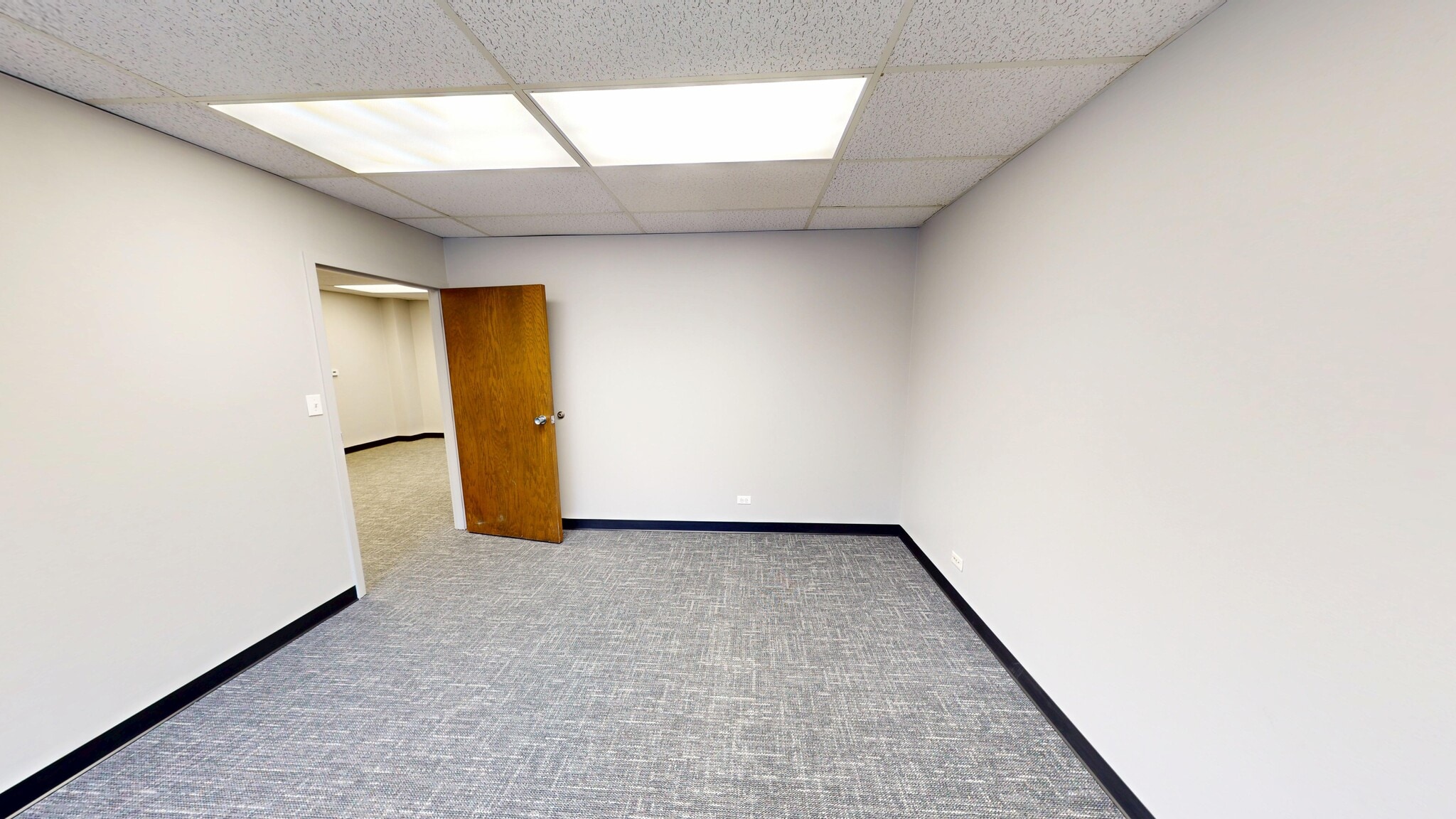 805-815 E Rand Rd, Arlington Heights, IL for lease Interior Photo- Image 1 of 16