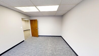 805-815 E Rand Rd, Arlington Heights, IL for lease Interior Photo- Image 1 of 16
