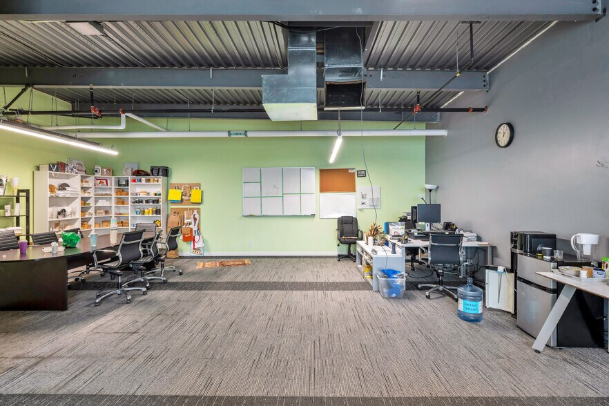 23288 Dyke Rd, Richmond, BC for lease - Building Photo - Image 2 of 10