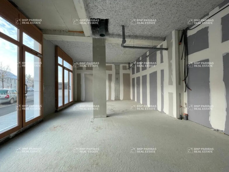 Office in Nantes for lease - Interior Photo - Image 3 of 6