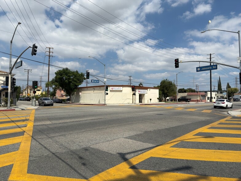 6203 Gage Ave, Bell Gardens, CA for lease - Building Photo - Image 3 of 11
