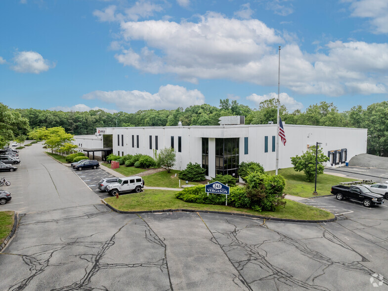 243 Vergason Avenue Ext, Norwich, CT for lease - Building Photo - Image 1 of 17