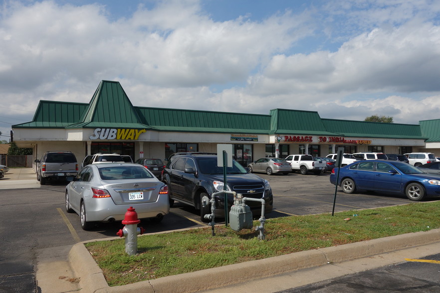 6100-6160 E 21st St, Wichita, KS for lease - Building Photo - Image 1 of 5