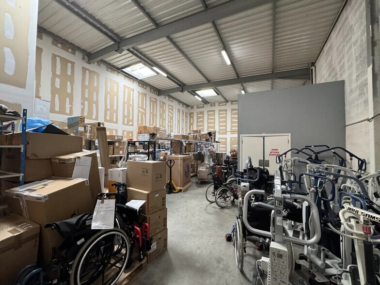 Flex in Argenteuil for lease - Building Photo - Image 3 of 22