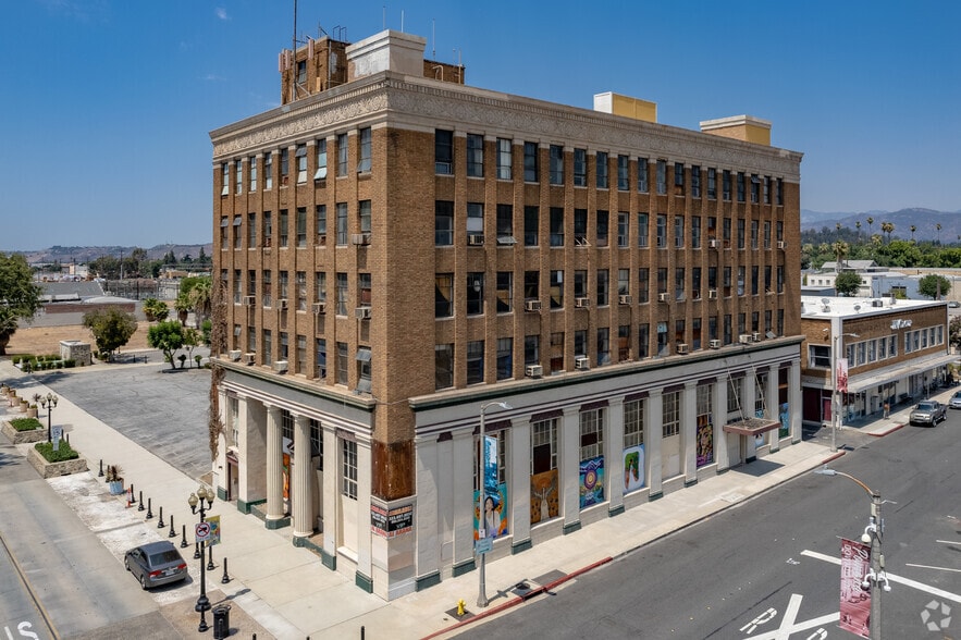 Office in Pomona, CA for sale - Primary Photo - Image 1 of 1