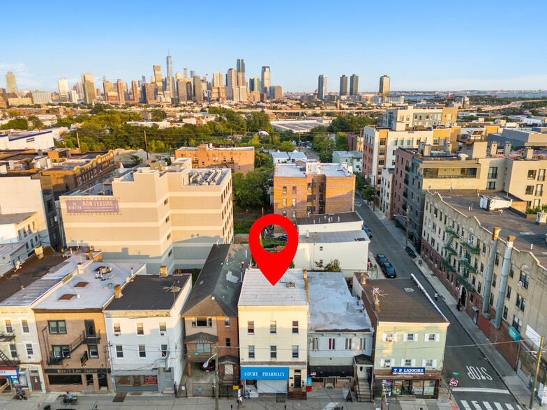 372 Summit Ave, Jersey City, NJ for sale - Aerial - Image 1 of 33