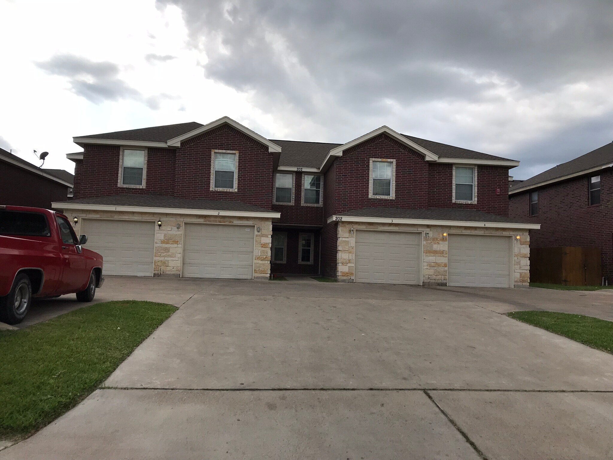 McAllen Fourplexes with Garages McAllen, TX for Sale