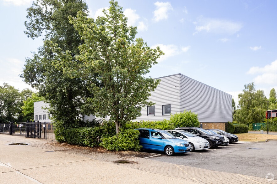 Felthambrook Way, Feltham for sale - Building Photo - Image 1 of 1