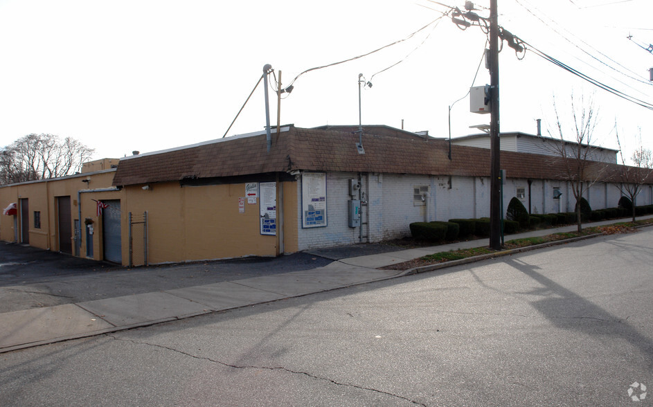 10 Dell Glen Ave, Lodi, NJ for lease - Building Photo - Image 3 of 13