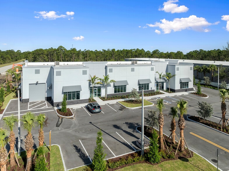 14701 Walgreens Dr, Jupiter, FL for lease - Building Photo - Image 3 of 19