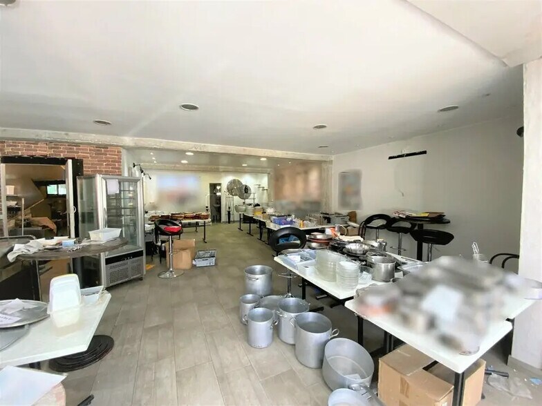 Retail in Mougins for sale - Building Photo - Image 2 of 7