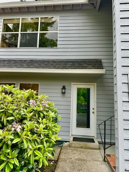 8235 SW Oleson Rd, Portland, OR for sale - Building Photo - Image 3 of 17