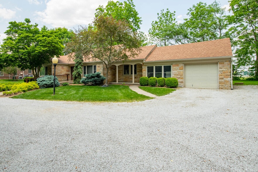 950 W Jefferson St, Franklin, IN for lease - Primary Photo - Image 3 of 19