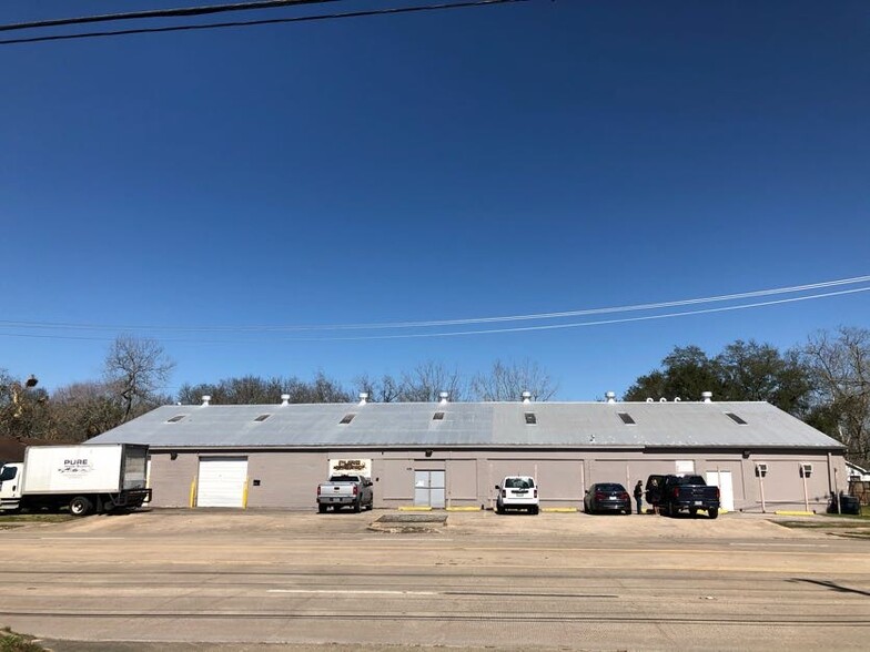 3611 Highway 3, Dickinson, TX for sale - Building Photo - Image 1 of 1