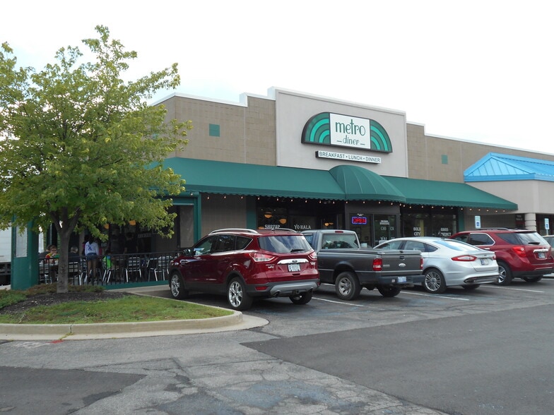 7225 S U.S. 31 Hwy, Indianapolis, IN for lease - Building Photo - Image 1 of 3