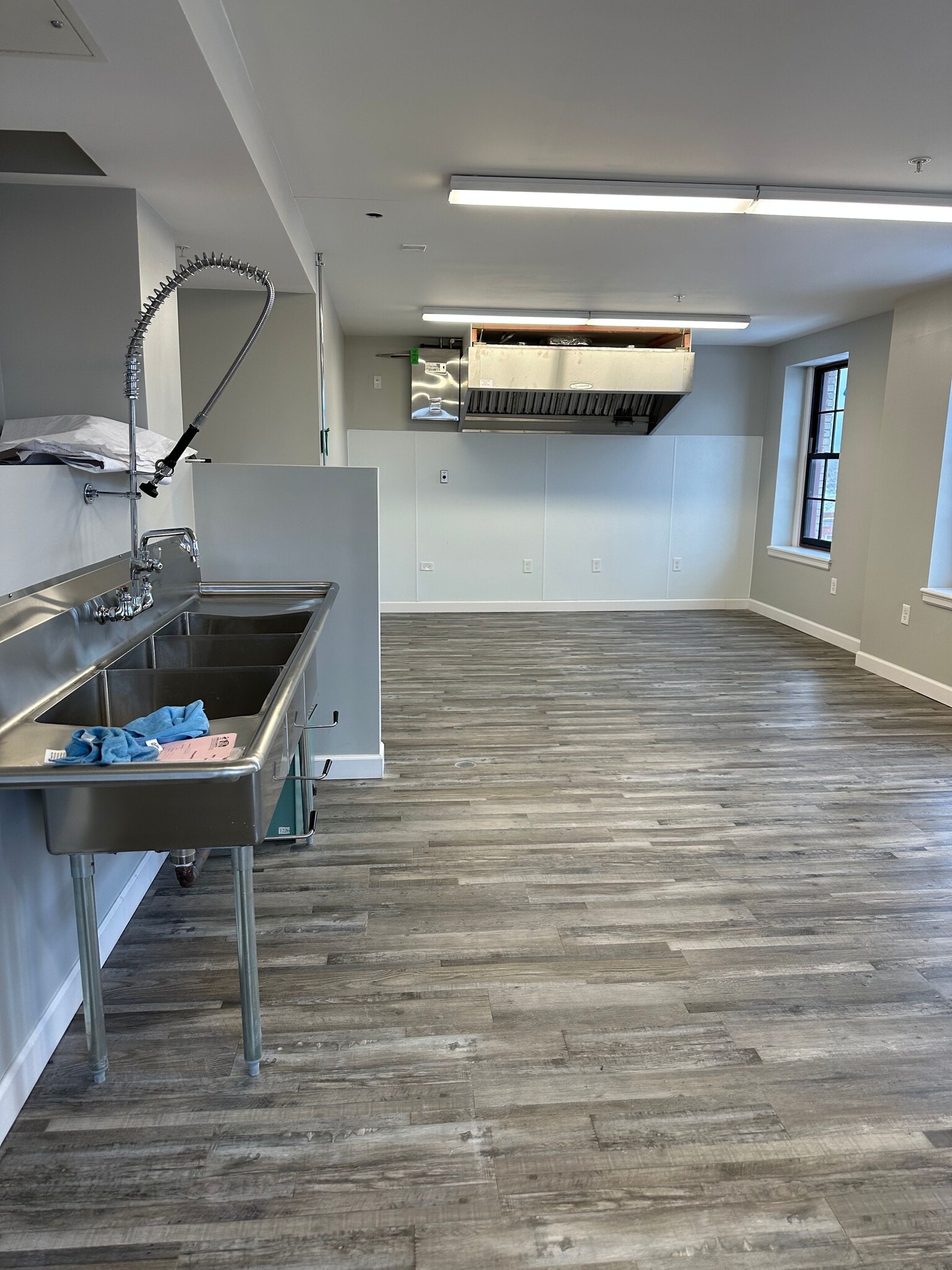 59 E 46th St, Chicago, IL for lease Interior Photo- Image 1 of 2