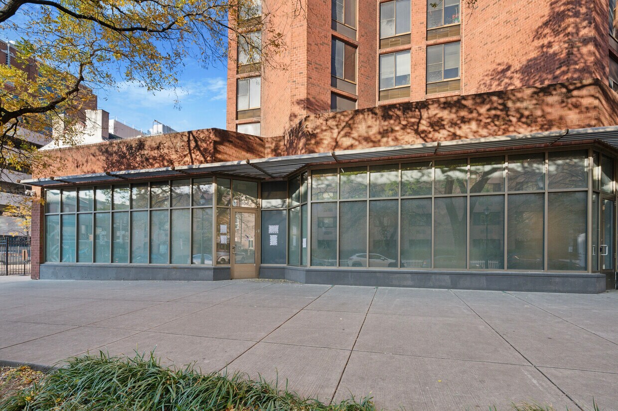 801-829 Locust St, Philadelphia, PA for lease Primary Photo- Image 1 of 6