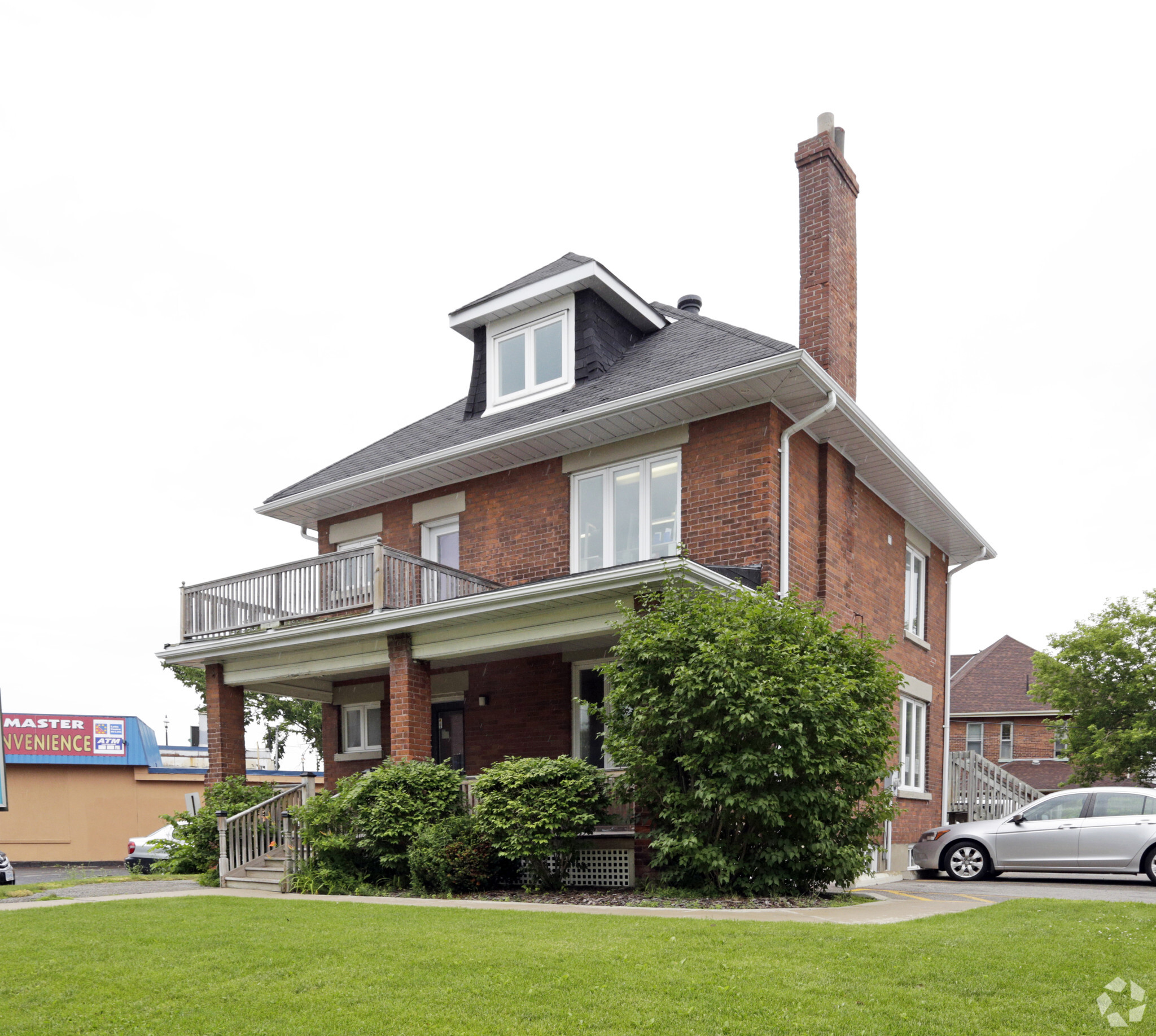 5 Bradford St, Barrie, ON for sale Primary Photo- Image 1 of 3