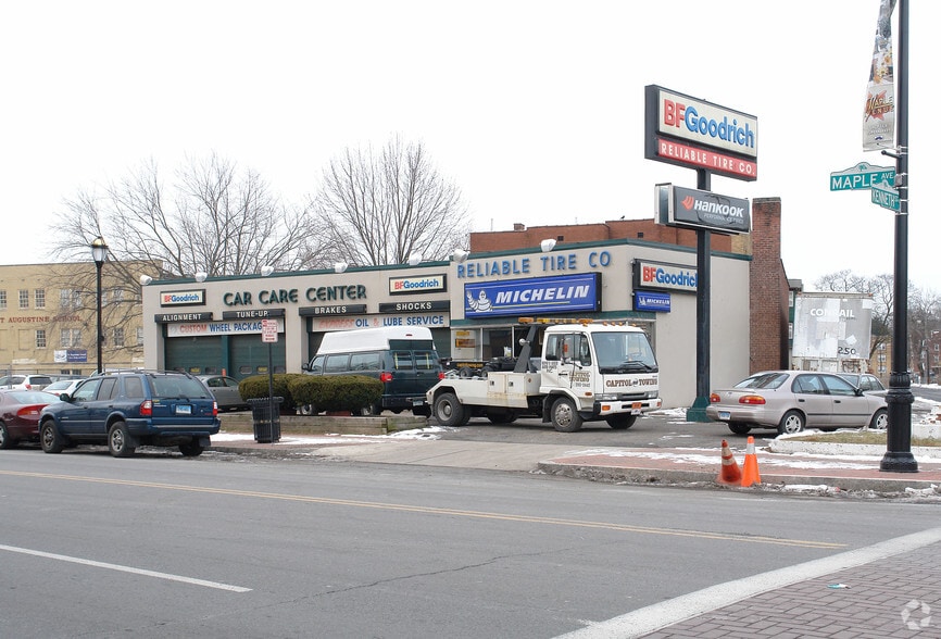 711 Maple Ave, Hartford, CT 06114 Reliable Auto Tire Company Inc