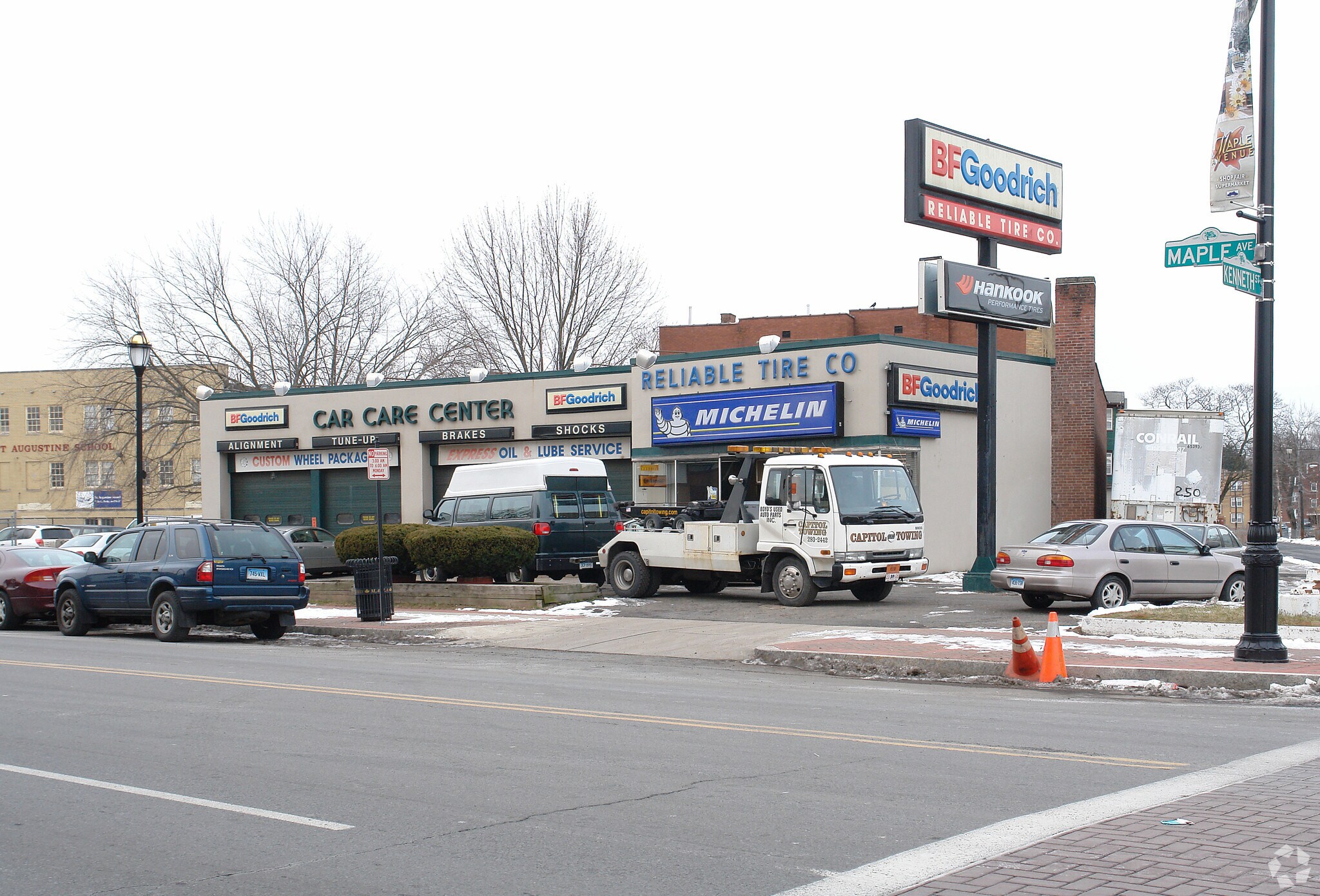 711 Maple Ave, Hartford, CT 06114 Reliable Auto Tire Company Inc