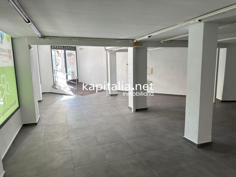 Retail in Xàtiva, Valencia for lease - Building Photo - Image 1 of 8