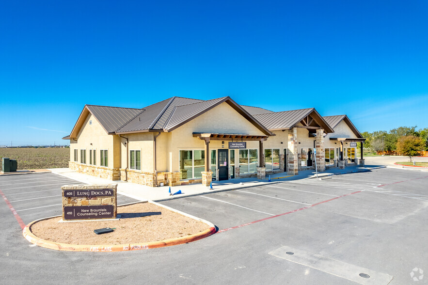 790 Generations Dr, New Braunfels, TX for lease - Building Photo - Image 3 of 18